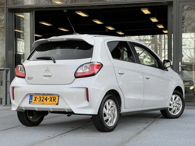 Mitsubishi Space Star 1.2 Dynamic 2024 Benzine 2