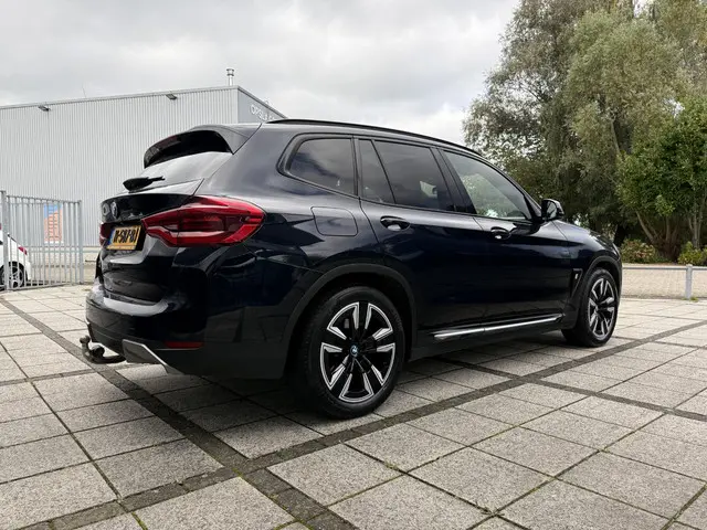 BMW iX3 Aut. Executive 80kWh 2021 Elektrisch 6