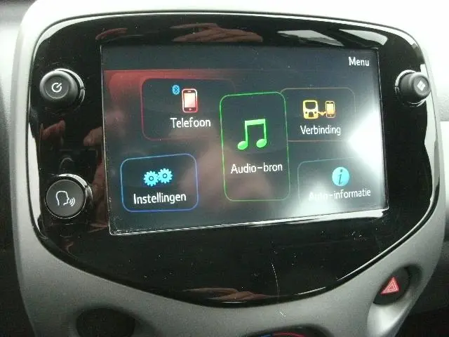 Toyota Aygo 1.0 VVT-i x-play / Airco / Carplay 2019 Benzine 16