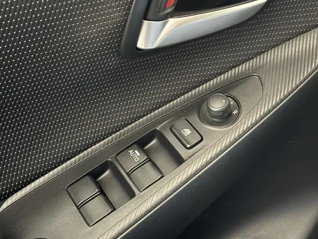 Mazda 2 1.5 e-SkyActiv-G 90 Homura 2023 Benzine 17