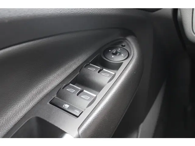 Ford Kuga 1.5 Trend Edition 2015 Benzine 18