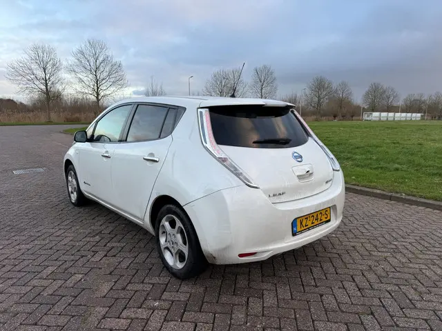 Nissan Leaf Acenta 30 kWh 2016 Elektrisch 4