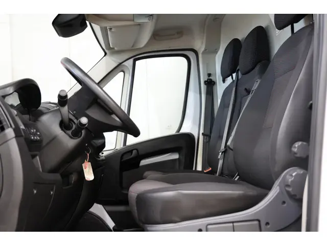 Peugeot Boxer 2.2 BlueHDi 140PK L4H3 2022 Diesel 11