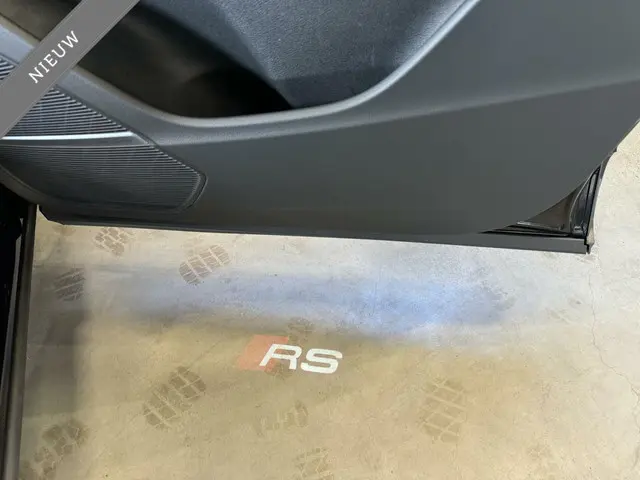 Audi RSQ8 4.0 TFSI RS Q8 quattro 2022 Benzine 44