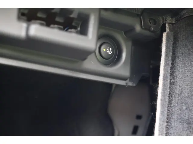 BMW 3 Serie GT 320i High Executive 2020 Benzine 43