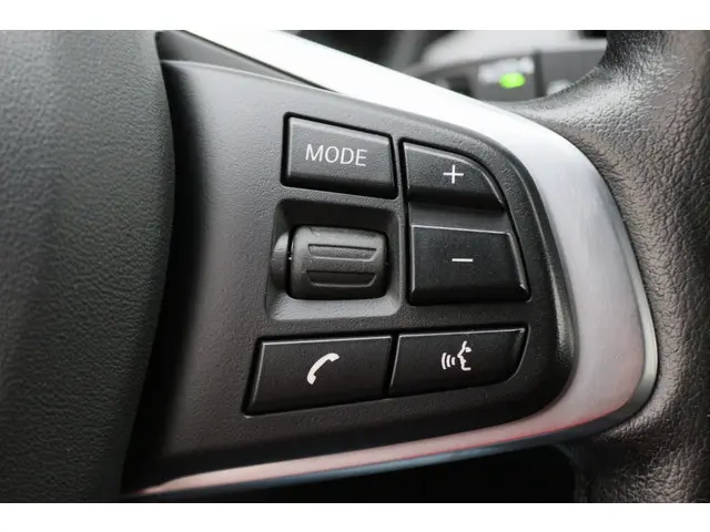 BMW X1 sDrive18i High Executive Automaat 2017 Benzine 37