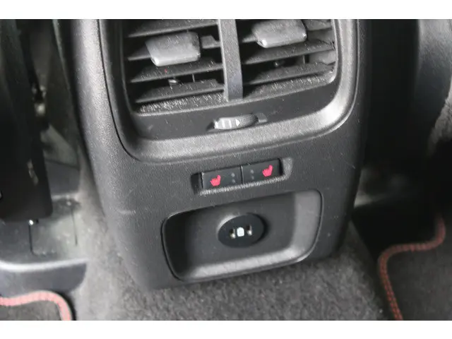 Ford Kuga 2.5 FHEV ST-Line 2025 Hybride Benzine 17