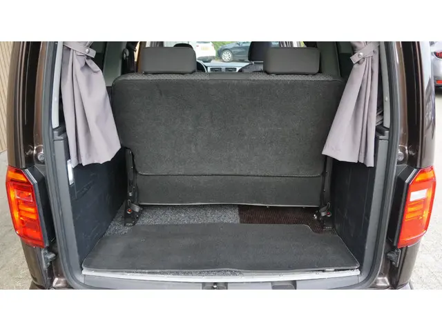 Volkswagen Caddy Maxi 1.4 TSI 125pk 7-Zits 2019 Benzine 18