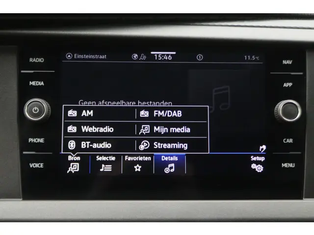 Volkswagen Transporter 2.0 TDI DSG L1H1 2022 Diesel 39