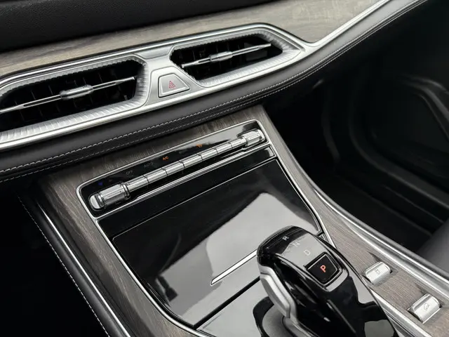 DFSK E5 PHEV 1.5 L2 2025 Hybride Benzine 32