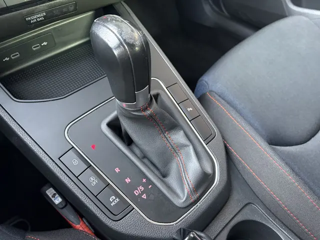 SEAT Ibiza 1.5 TSI 150 pk Sport DSG 2023 Benzine 19