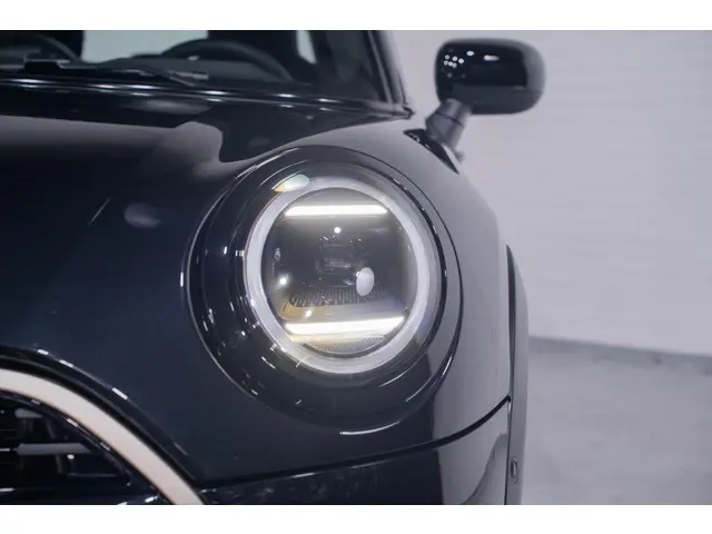 MINI 5-Deurs Mini 1.5 Cooper C Classic XS 2025 Benzine 10