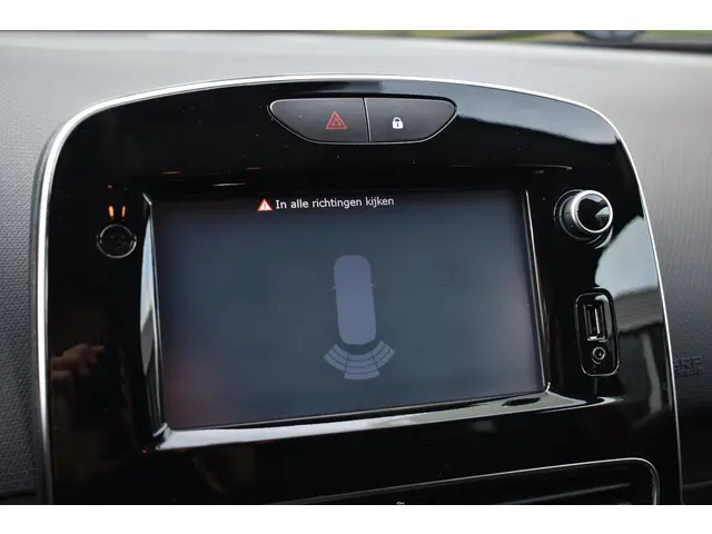 Renault Clio TCe 90 Limited 2018 Benzine 19