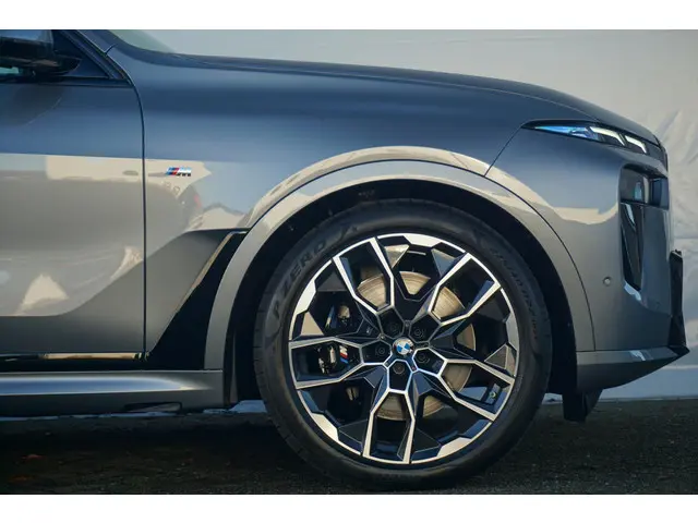 BMW X7 xDrive40i 2026 Benzine 8