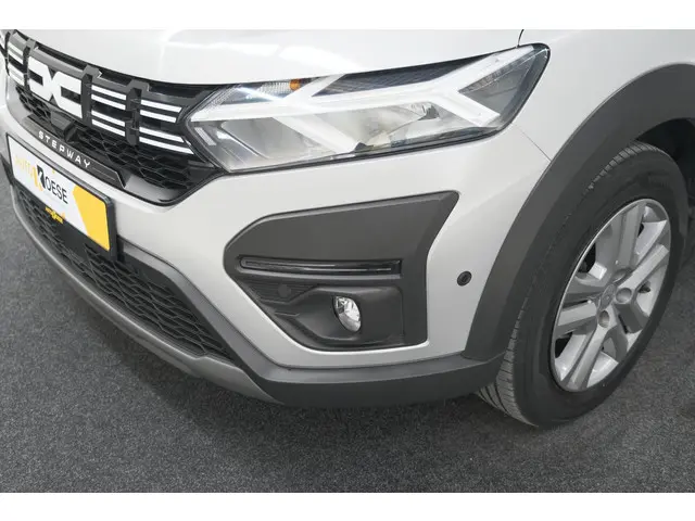 Dacia Sandero Stepway TCe 90 Expression 2023 Benzine 19