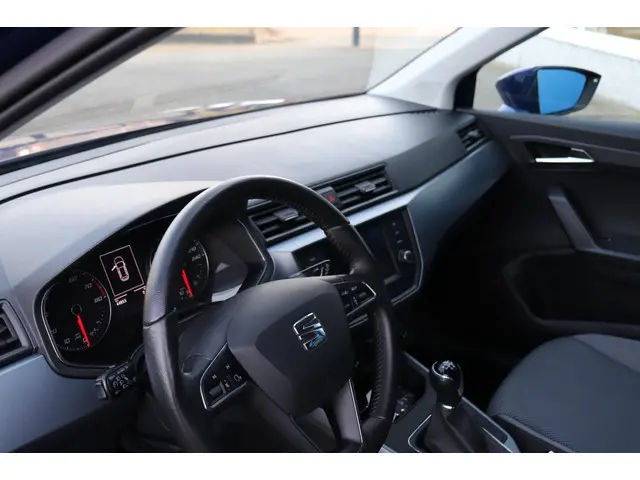 SEAT Arona 1.0 TSI Style 2019 Benzine 6