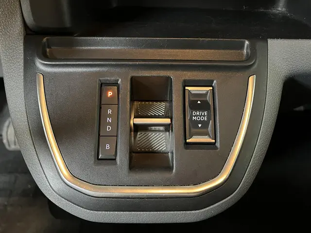 Opel Vivaro-e L3H1 Edition 75 kWh 2023 Elektrisch 23