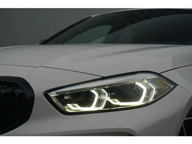 BMW 1 Serie 5-deurs M135i xDrive 2025 Benzine 6
