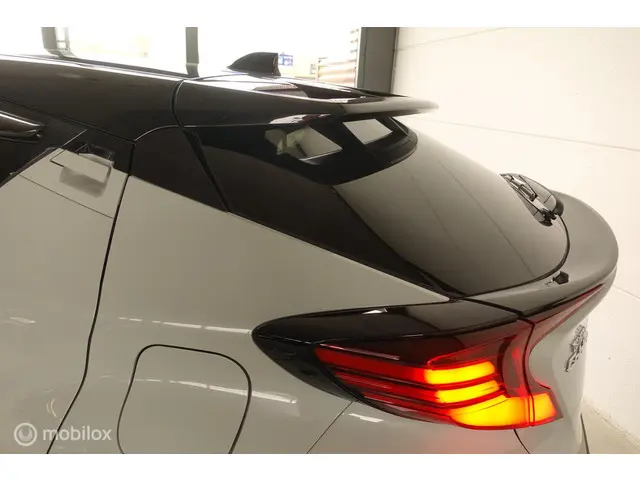 Toyota C-HR 2.0 HYBRID GR-Sport 2021 Hybride Benzine 15