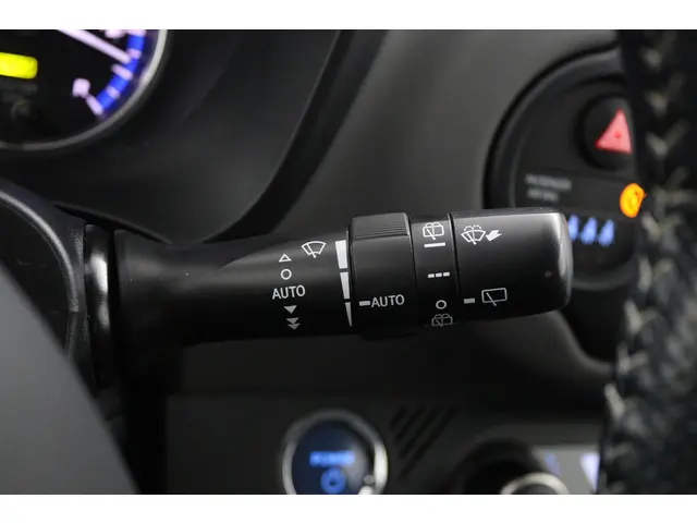 Toyota Yaris 1.5 Hybrid 2016 Hybride Benzine 29