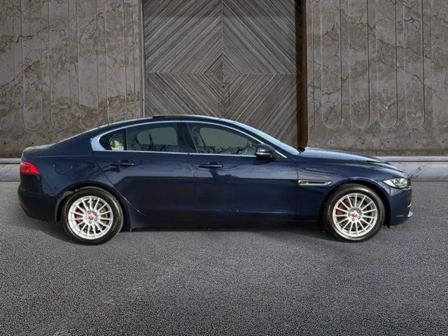 Jaguar XE 2.0 D Prestige Pro Edition 2018 Diesel 4
