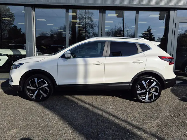 Nissan QASHQAI 1.3 DIG-T Tekna 2021 Benzine 17