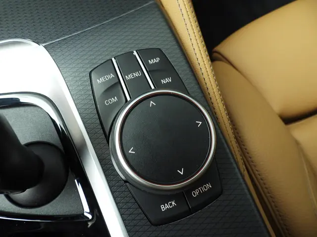 BMW 5 Serie Touring 540i xDrive 2023 Benzine 32