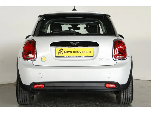 MINI Electric Mini Essential 33 kWh 2021 Elektrisch 8