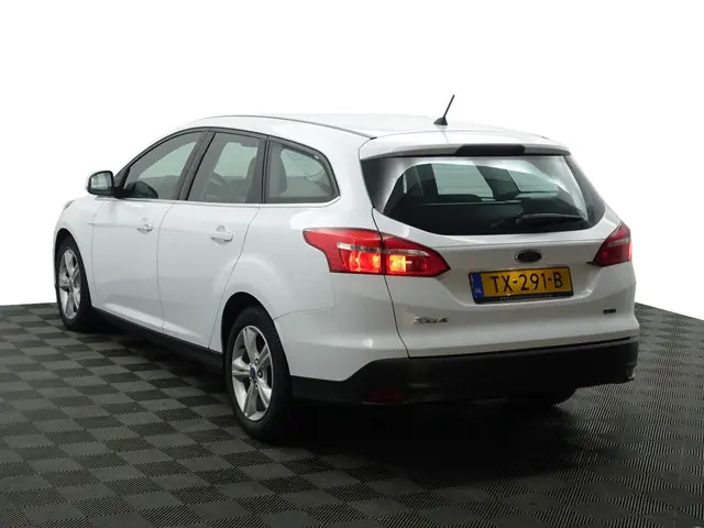 Ford Focus Wagon 1.0 Titanium Edition- 2015 Benzine 5