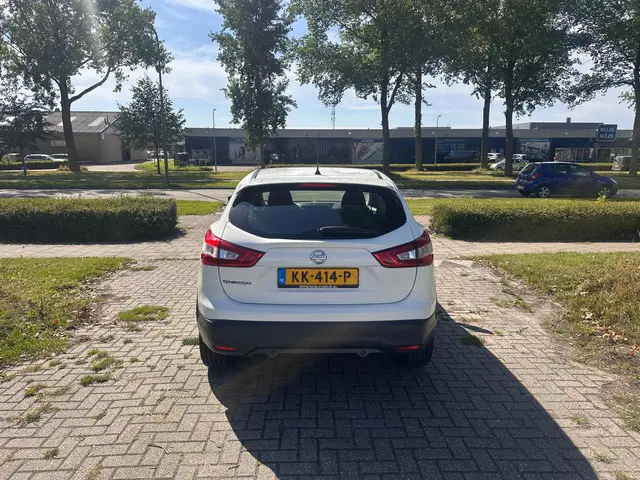 Nissan QASHQAI 1.2 Acenta Clima.Clima 2016 Benzine 4