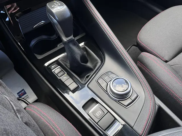 BMW X1 sDrive20i Executive 2017 Benzine 16