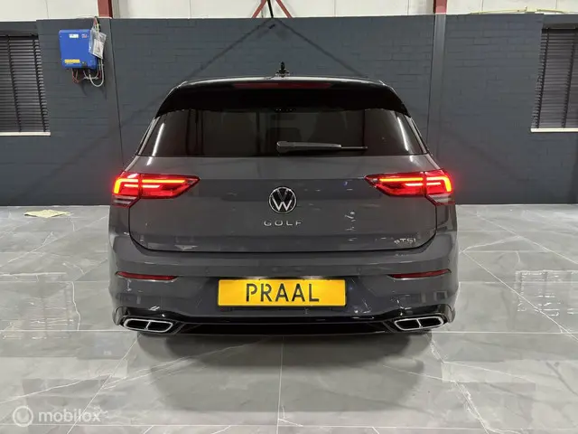 Volkswagen Golf 1.5 eTSI R-Line 2023 Benzine 10