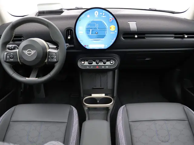 MINI 3-Deurs Cooper C 2024 Benzine 39