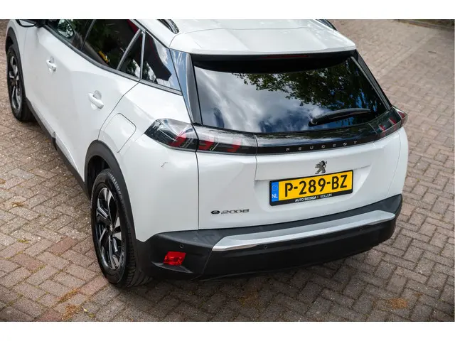 Peugeot e-2008 EV Allure Pack 50 kWh 2021 Elektrisch 8