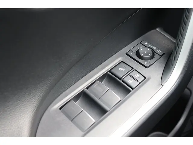 Toyota RAV4 2.0 VVT-iE Dynamic, Trekhaak 2024 Benzine 24