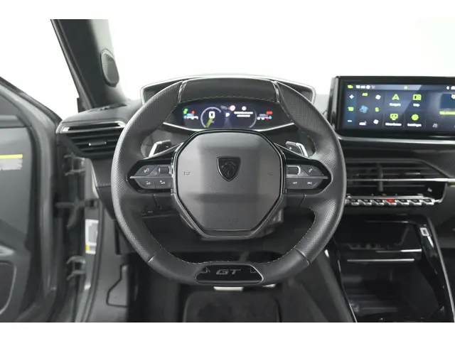 Peugeot 2008 PureTech 130 EAT8 GT 2024 Benzine 40