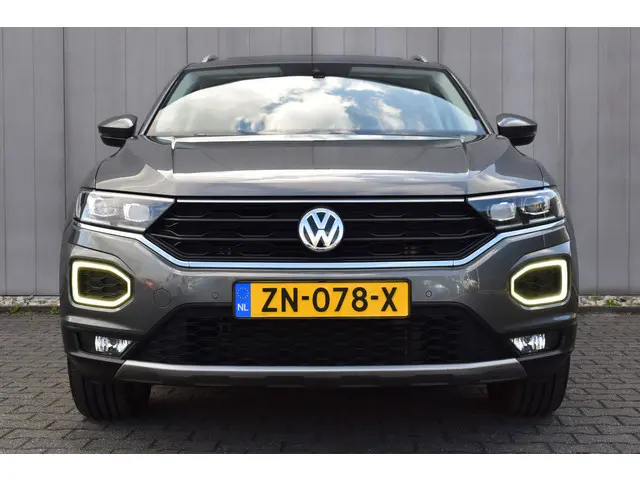 Volkswagen T-Roc 1.5 TSi 150pk Sport 2019 Benzine 12