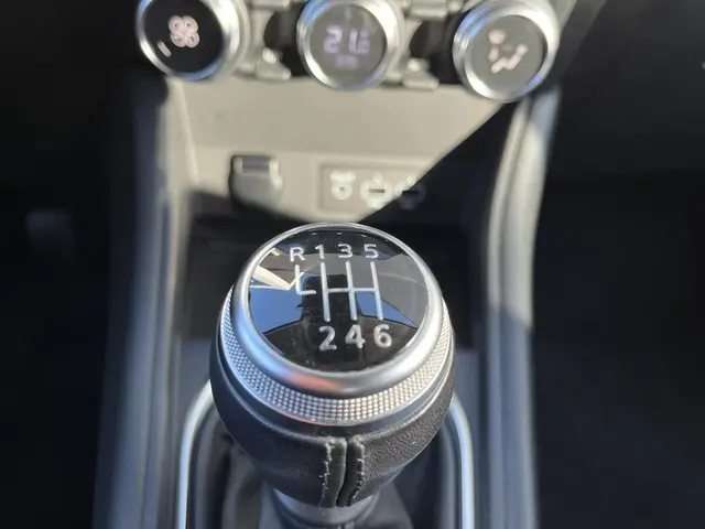 Renault Captur TCe 90 Intens 2021 Benzine 18