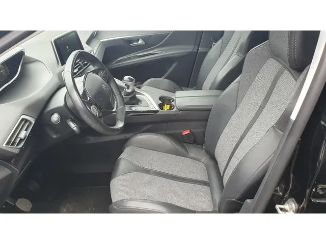 Peugeot 3008 1.2 PureTech Allure 2017 Benzine 5