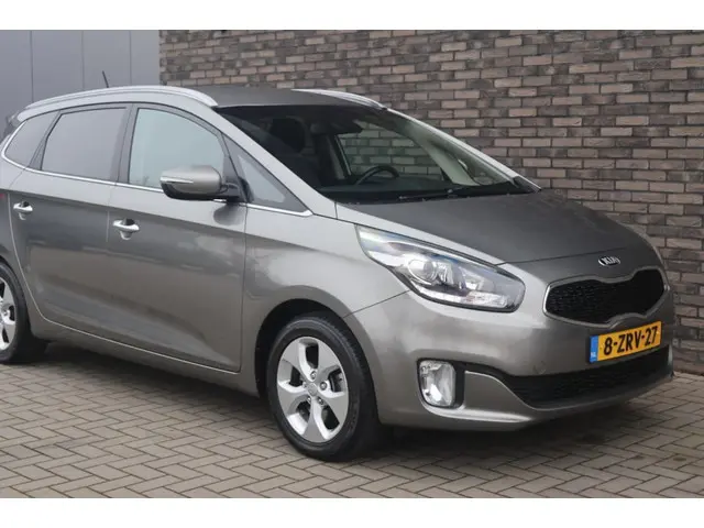 Kia Carens 1.6 GDi ExecutiveLine 2015 Benzine 4