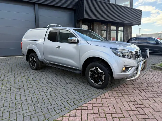 Nissan Navara 2.3 dCi N-Connecta King Cab 2019 Diesel 5