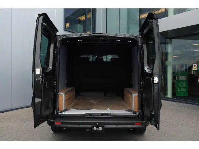 Renault Trafic 2.0 dCi 170 T29 L2H1 DC Luxe 2023 Diesel 34