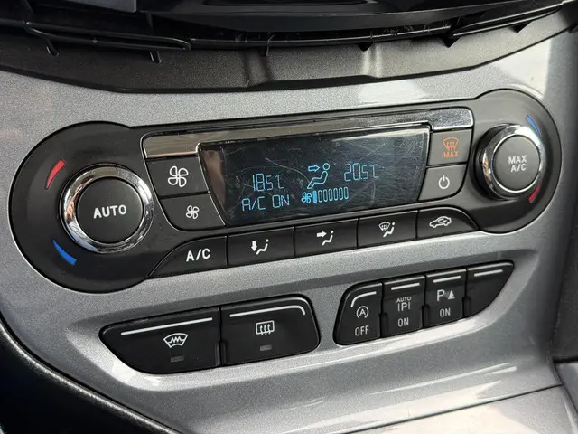 Ford Focus Wagon 1.6 EcoBoost Titanium 2012 Benzine 15