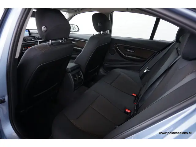 BMW 3 Serie 320i 2012 Benzine 8