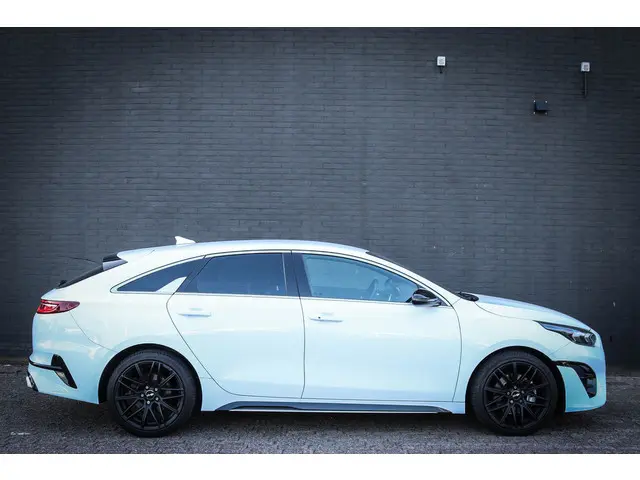 Kia ProCeed 1.0 T-GDi GT-Line 2022 Benzine 2