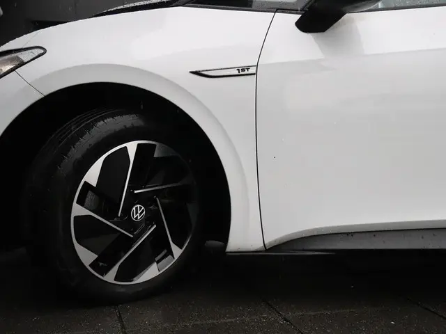 Volkswagen ID.3 First 58 kWh 2020 Elektrisch 17