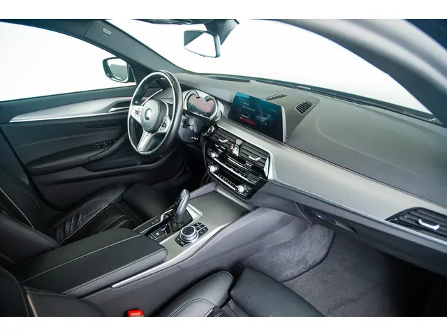 BMW 5 Serie 530d High Executive 2020 Diesel 33