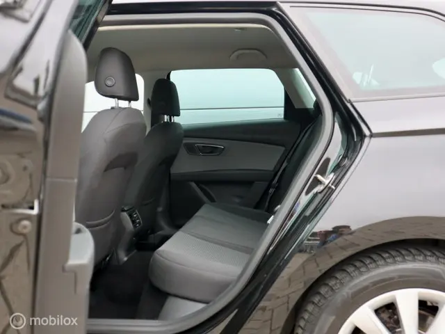 SEAT Leon ST 1.0 clima cruise CarPlay 2018 Benzine 14