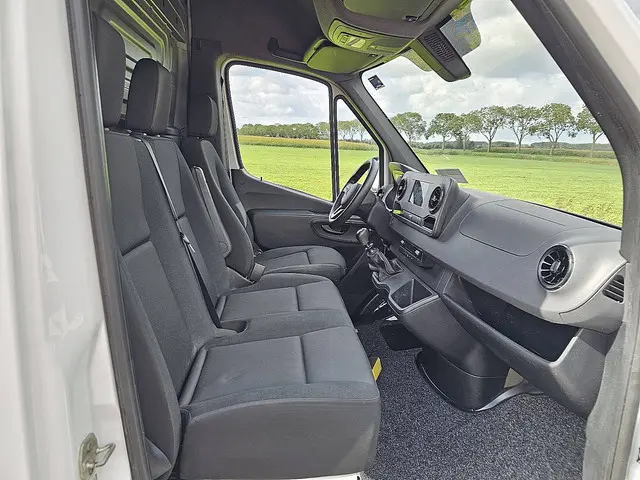 Mercedes-Benz Sprinter 311 2022 Diesel 7