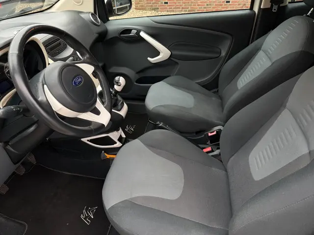 Ford Ka 1.2 Titanium X 1e eigenaar 2015 Benzine 11